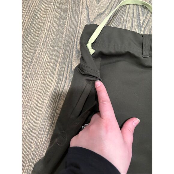 Nike FitDry Womens Capri Pants Mid Rise Athletic Cropped Pants Black Size M - Picture 2 of 8